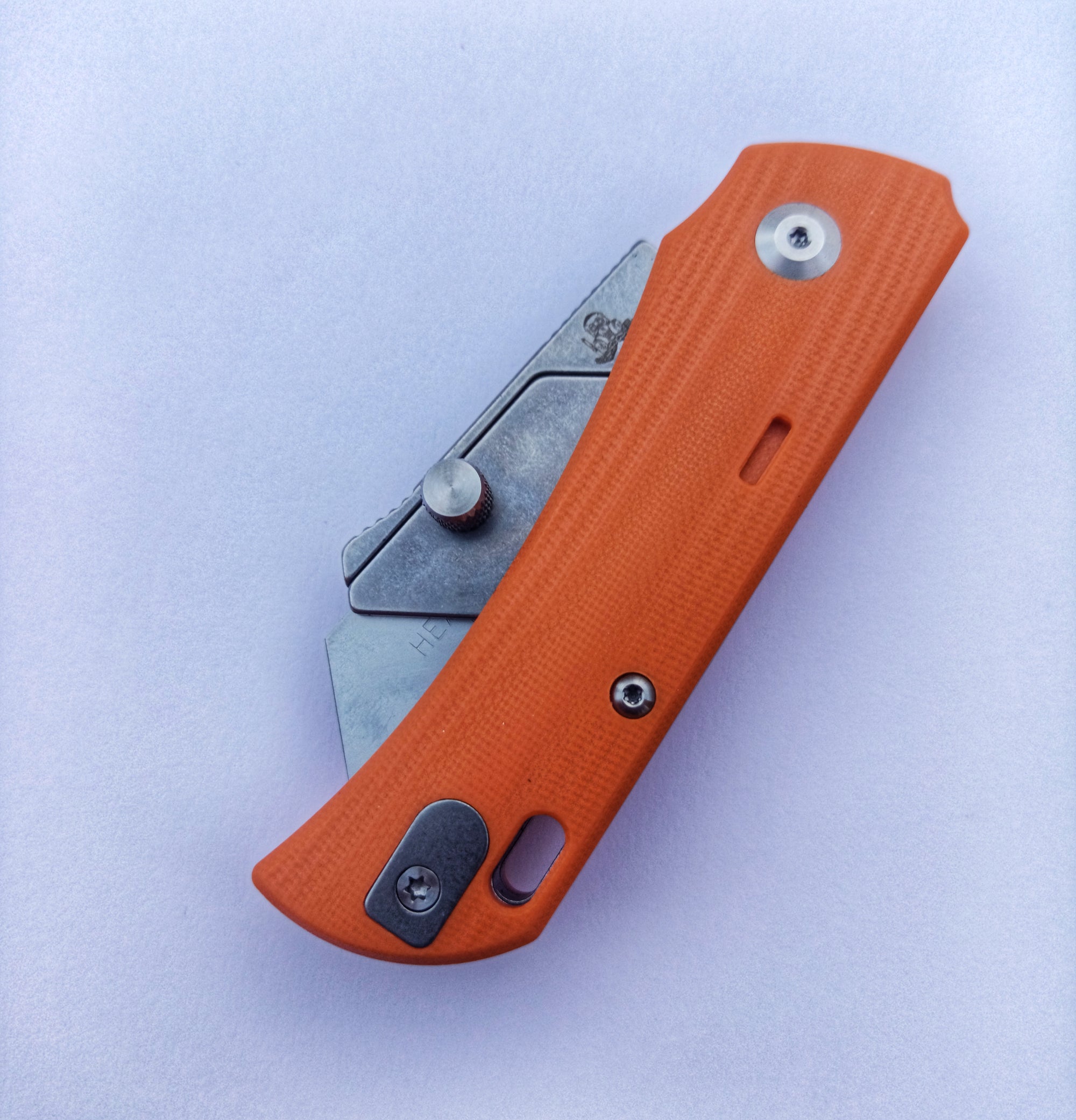 Twisted Assisted PALLAS Utility Knife – G10 Orange (Supplied with 5 Sheffield Blades)